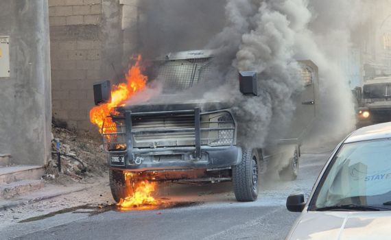 בית לחם: ג'יפ צבאי עלה באש מבקבוק תבערה