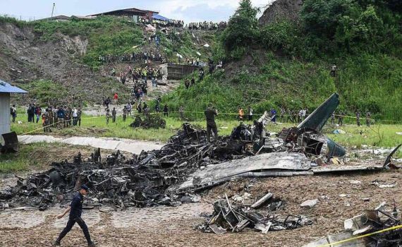 תיעוד דרמטי מנפאל: מטוס התרסק, כל הנוסעים נהרגו