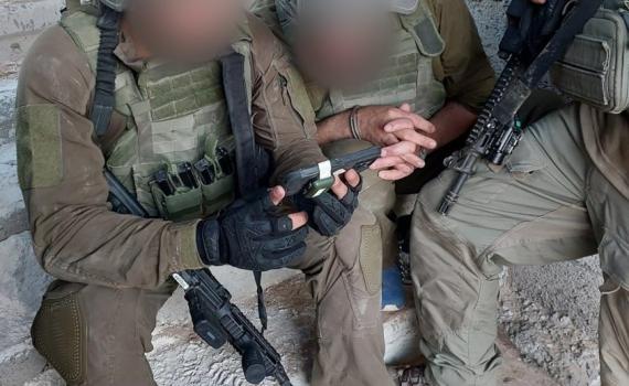 השב"כ מפרסם תיעוד מחילוץ גופות החטופים