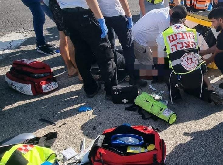 רוכב אופנוע נהרג מפגיעת רכב ליד מחלף בני דרום