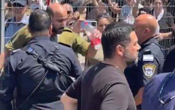 צעקות לעבר ברקת: עכשיו באים? למה ביירות קיימת?