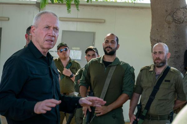 גלנט: אין לאף אחד זכות לפגוע בצה"ל, גם לא ח"כים