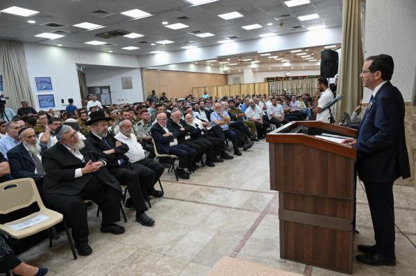 הרצוג באזכרה לנופלים מאסון הנמר"ה: "לשמור על לכידות"
