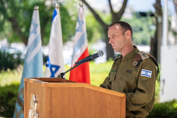 למרות הביקורת: שלומי בינדר הועלה לדרגת אלוף