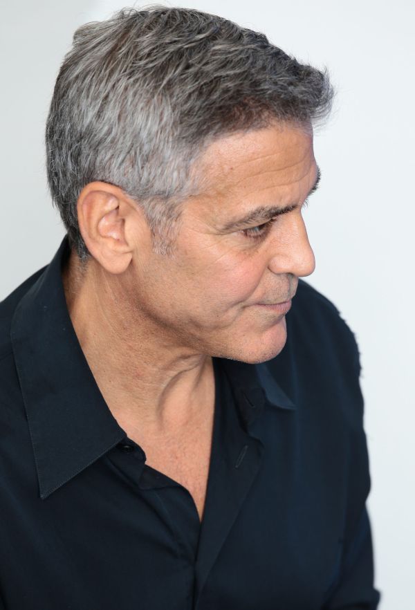 שובר שתיקה: ג'ורג' קלוני קורא לביידן לפרוש