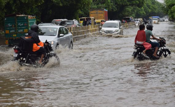 אסון בהודו: 50 הרוגים במפולת בוץ