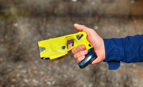 פרטים חדשים: המחבל ניסה לחטוף טייזר מידי הלוחמים