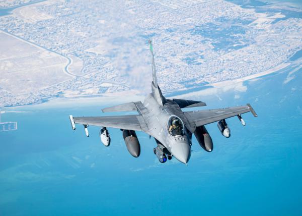 המלחמה מתחממת: F-16 ראשונים נחתו באוקראינה