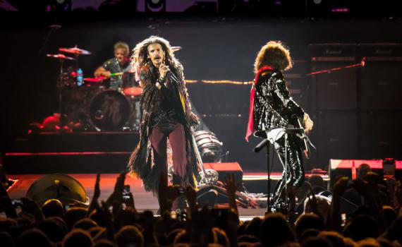 אכזבה למעריצים: להקת הרוק האגדית יורדת מהבמות