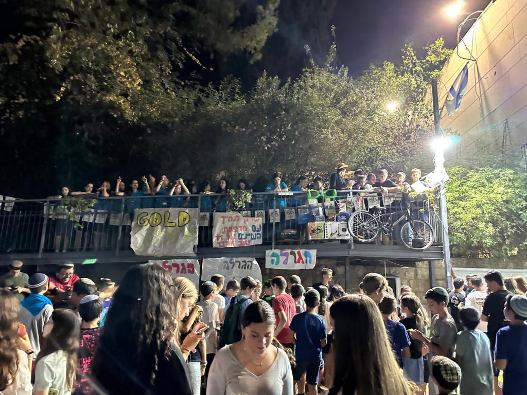 החניכים הרימו ערב התרמה וגייסו עשרות אלפי שקלים