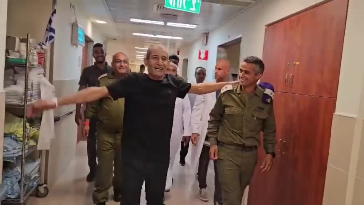 "רוב היום קראתי בקוראן": החטוף פרחאן משחזר את ימי השבי