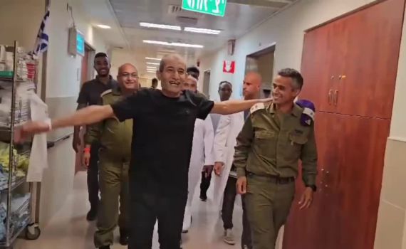 "רוב היום קראתי בקוראן": החטוף פרחאן משחזר את ימי השבי