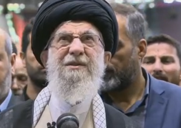 דיווח: חשש באיראן למצבו של המנהיג עלי חמינאי