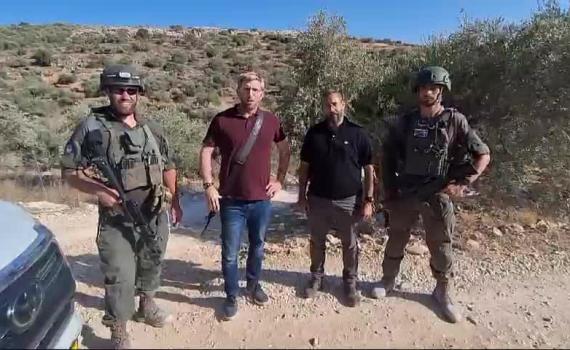 נעצרו פלסטינים שנתפסו עובדים עם באגר בשטח C