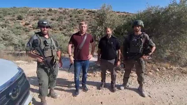 נעצרו פלסטינים שנתפסו עובדים עם באגר בשטח C