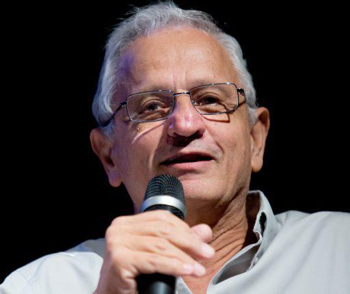 "בשתי מילים": נחום ברנע ממליץ לאיראנים איפה לתקוף