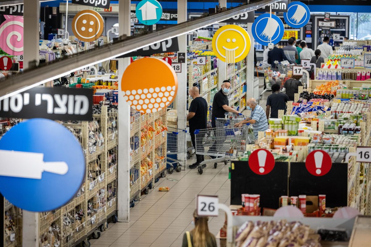 אלו סניפי רשתות המזון שיהיו פתוחים תחת אש