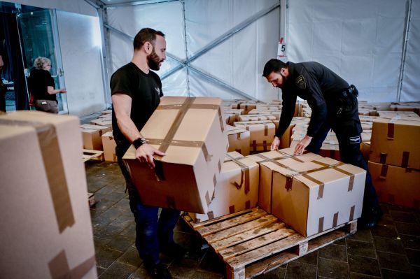 חלוקת מזון לנצורים וסניפי ברזל: ההיערכות למלחמה בצפון