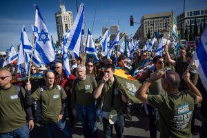 'אחים לנשק' עתרו לבג"ץ: "ניפגש בבית משפט"