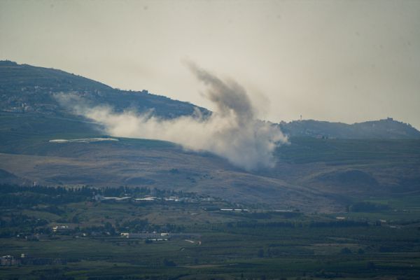 ברקע ההכנות לתקיפה: ישראל ממשיכה להכות בחיזבאללה