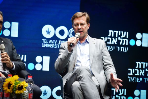 בעולם מברכים על החילוץ: "קרן אור בימים אפלים"