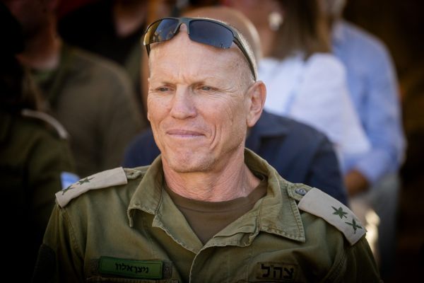 בגלל הסירוב לסגת: ניצן אלון לא טס למו"מ במצרים