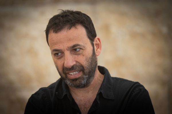 צרות בצרורות: רביב דרוקר קיבל עוד בשורה קשה