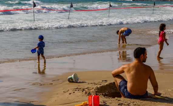 משרד הבריאות מודיע על אזהרת רחצה בחוף קרית חיים