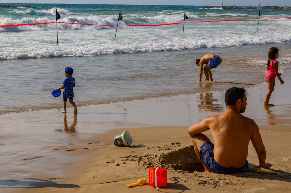 משרד הבריאות מודיע על אזהרת רחצה בחוף קרית חיים