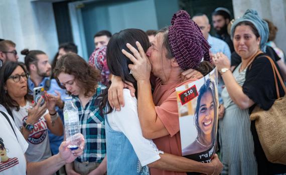 צביעות: משפחות השכול בקונצנזוס? תלוי בפוזיציה