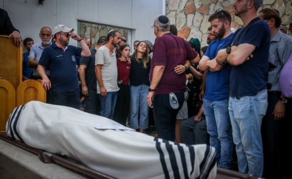 יהונתן דויטש הובא למנוחות: "השארת לנו חלל ענק שלא יתמלא"