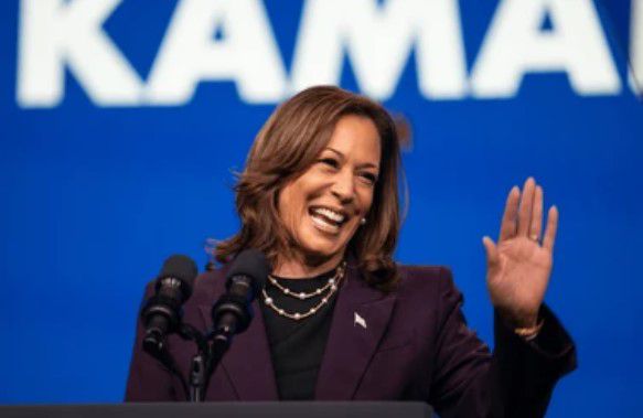 גם בפוקס ניוז: קמלה האריס מובילה במדינות המפתח
