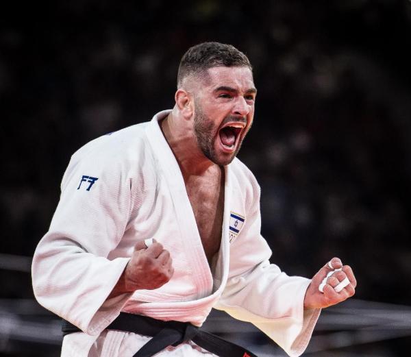 מדליות לישראל: ארד לפיטר פלצ'יק, ענבר לניר בגמר