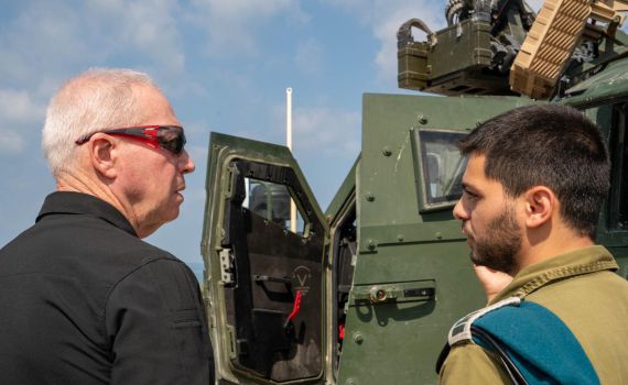 גלנט מאיים: "מי שיעז לתקוף אותנו – ישלם מחיר כבד"
