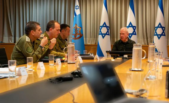 נערכים לתקיפה איראנית: גלנט דן באפשרויות התגובה