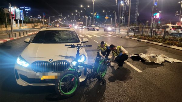 כבישים אדומים: רוכב אופניים נהרג לאחר שנפגע מרכב בראשל"צ