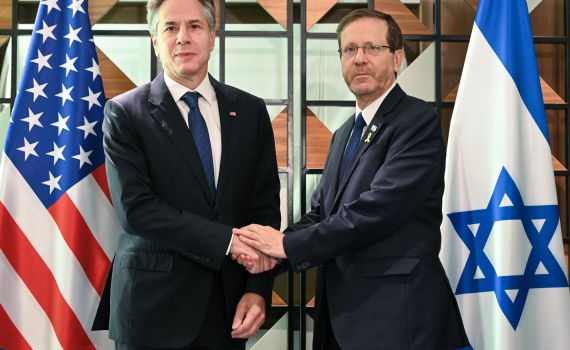 הרצוג נפגש עם בלינקן: יש גורם אחד שמונע עסקה