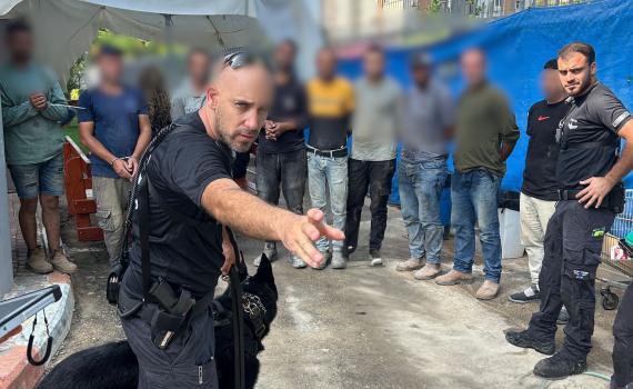 מבצע רחב: 43 שוהים בלתי חוקיים נעצרו בגוש דן