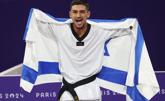 אלוף ענק: מדליית זהב לאסף יסעור בטאקוונדו