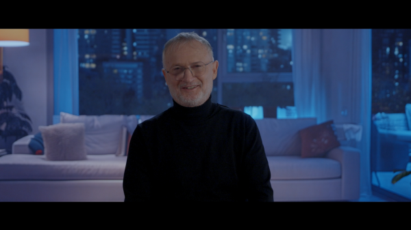 צפו: "סיפורים מכורסה" חוזרת עם פרק מיוחד לכבוד ט"ו באב