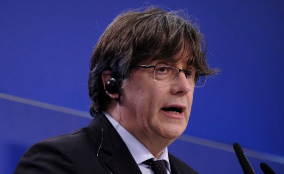 אחרי 7 שנים בגלות: נשיא קטלוניה לשעבר חזר לארצו