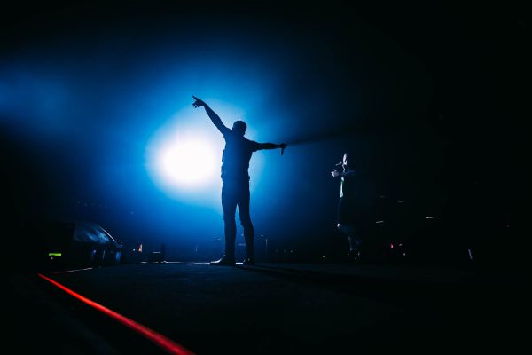 אחרי אייל גולן: זה הזמר שהפרקליטות שוקלת לחקור