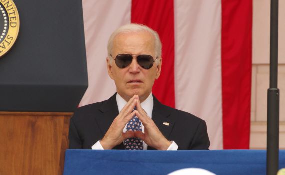 ישראל הודתה בחיסול הנייה: ביידן זעם