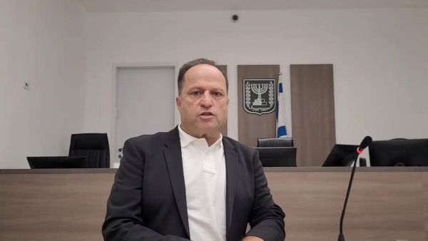 איציק בונצל לבנט: "של נעליך הפוליטיות מאדמת השכול"