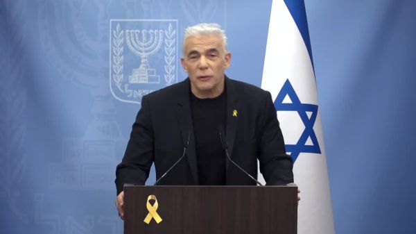 לפיד: "ראש הממשלה הבטיח לחרדים להעביר חוק השתמטות"