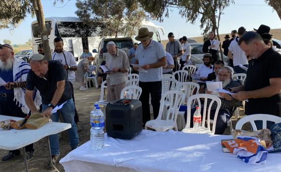 בשנה הבאה נשב על המרפסת בעזה הבנויה