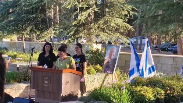 החטופה ששוחררה תוקפת את נתניהו: "מחק את חלום השלום"