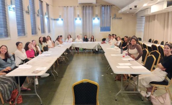 מוסיפות תורה בעיר הראשונה: מדרשה חדשה לבנות בת"א