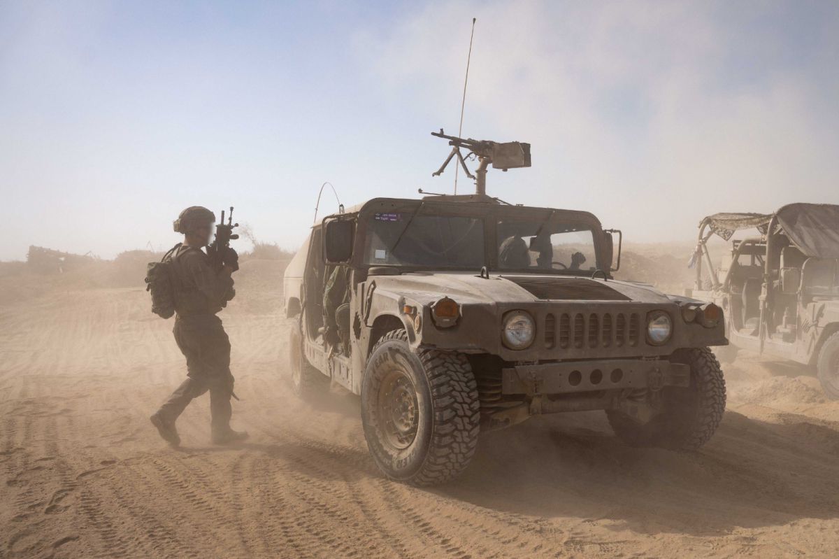 אמו של החייל שנפצע קשה: "אלקנה שלנו ער ומדבר"