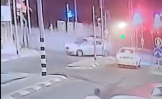 קשה לצפייה: ברחה מהמשטרה ודרסה רוכב אופנוע למוות